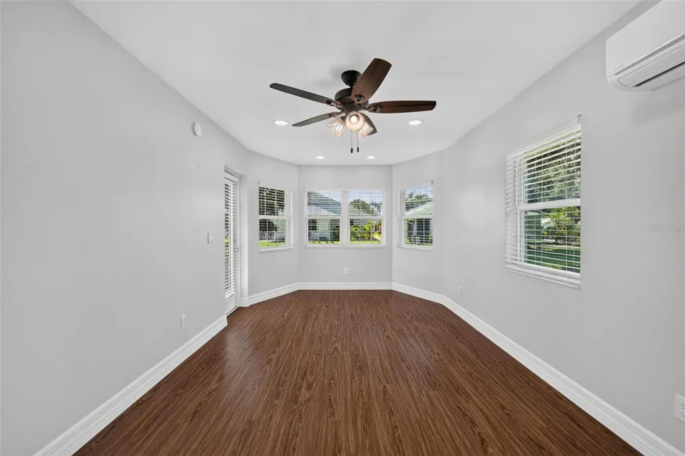 4431 FERN DRIVE Bradenton, FL 34208