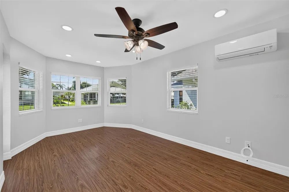 4431 FERN DRIVE Bradenton, FL 34208
