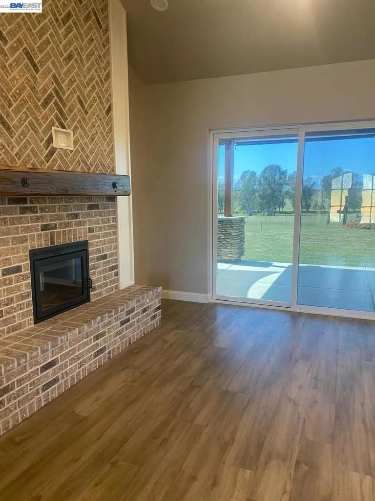 6279 Hammonton Smartville Road Marysville, CA 95901
