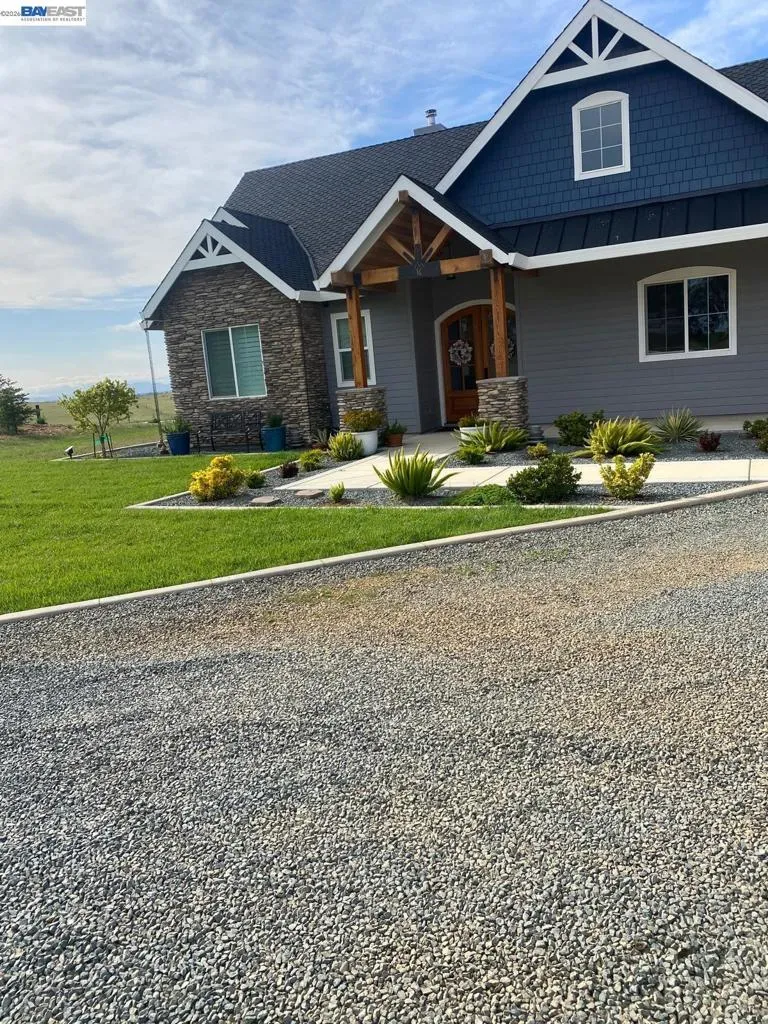 6279 Hammonton Smartville Road Marysville, CA 95901