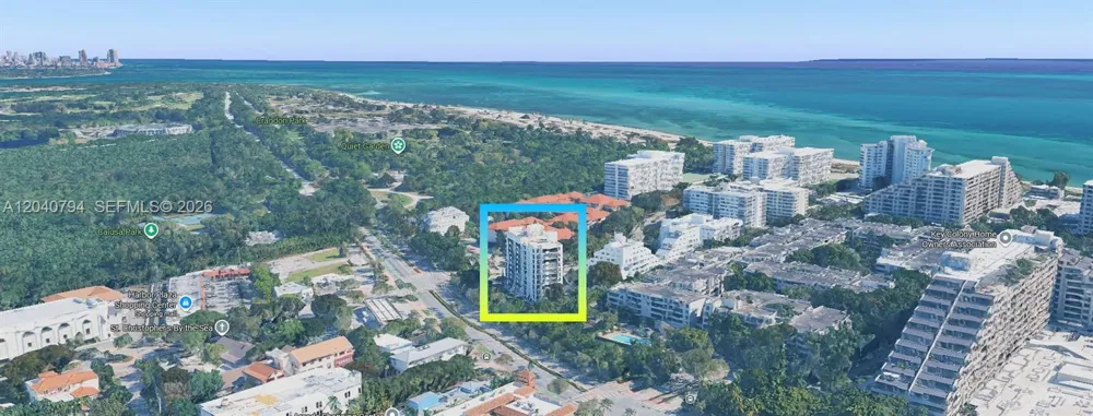 77 Crandon Blvd #2B Key Biscayne, FL 33149