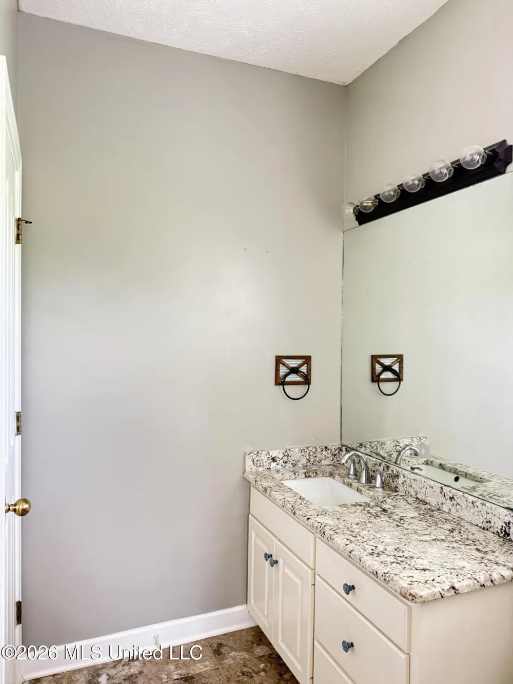 11 Rolling Green Circle Winona, MS 38967