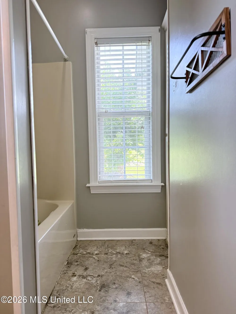 11 Rolling Green Circle Winona, MS 38967