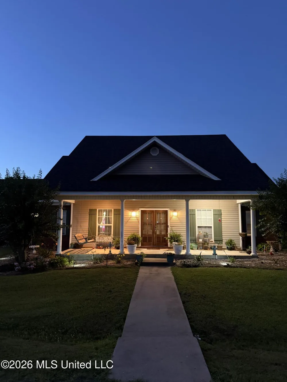 11 Rolling Green Circle Winona, MS 38967