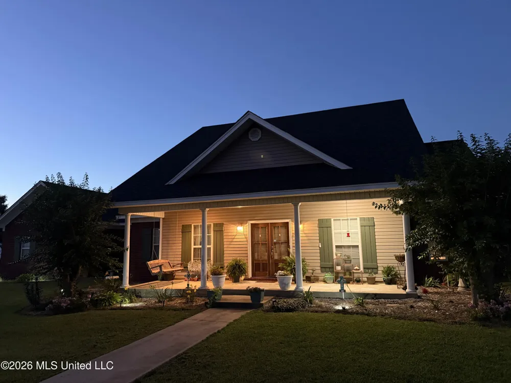 11 Rolling Green Circle Winona, MS 38967