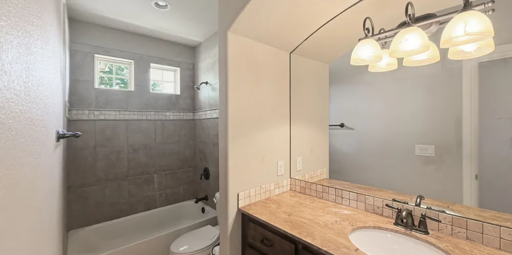 608 Donna Circle Granbury, TX 76049
