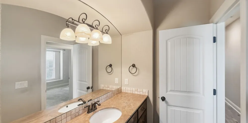 608 Donna Circle Granbury, TX 76049