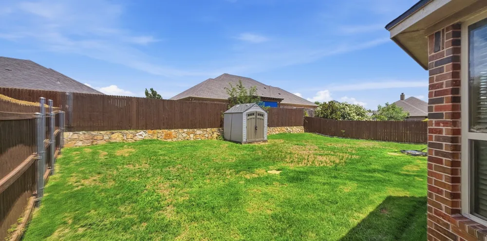608 Donna Circle Granbury, TX 76049