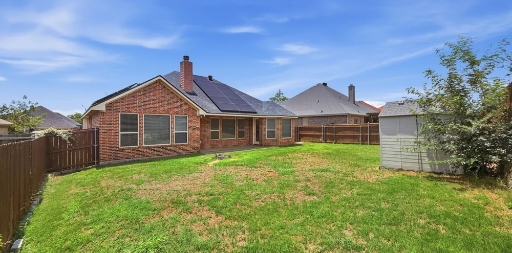 608 Donna Circle Granbury, TX 76049
