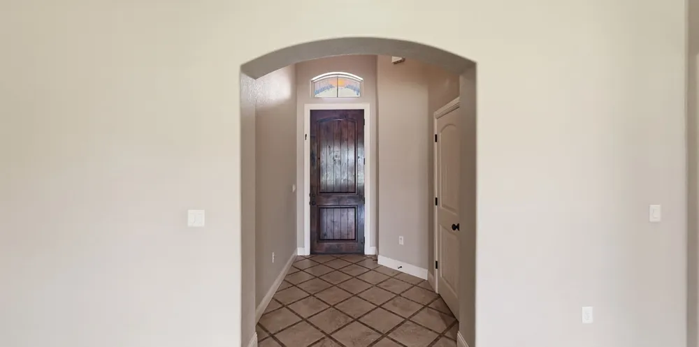 608 Donna Circle Granbury, TX 76049