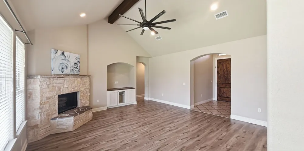 608 Donna Circle Granbury, TX 76049