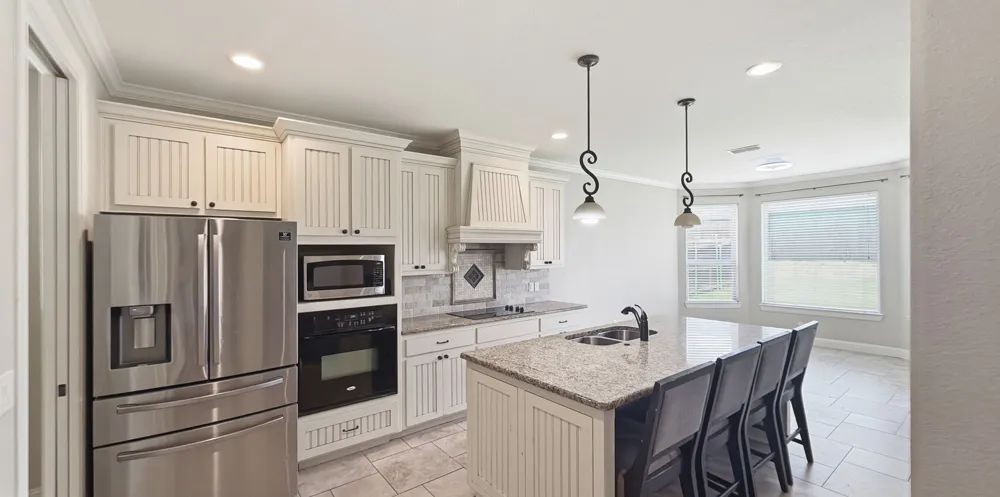 608 Donna Circle Granbury, TX 76049