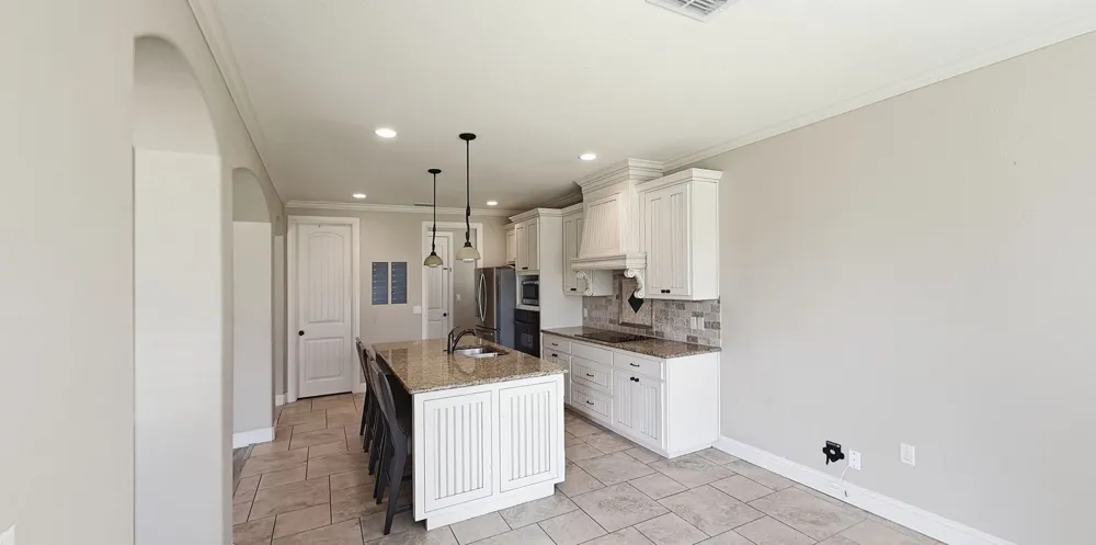 608 Donna Circle Granbury, TX 76049
