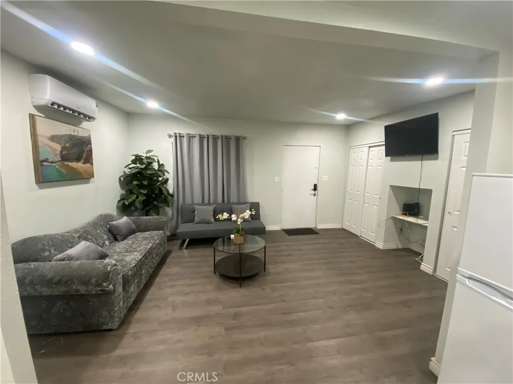 18173 Brightman Lake Elsinore, CA 92530