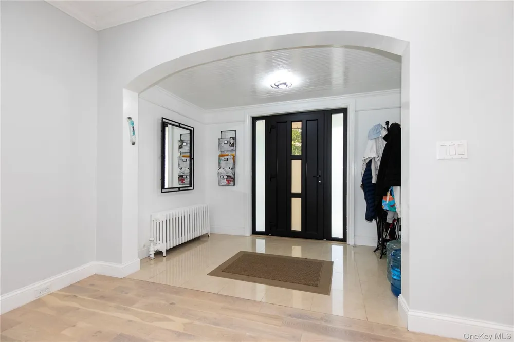 367 Summit Avenue Cedarhurst, NY 11516