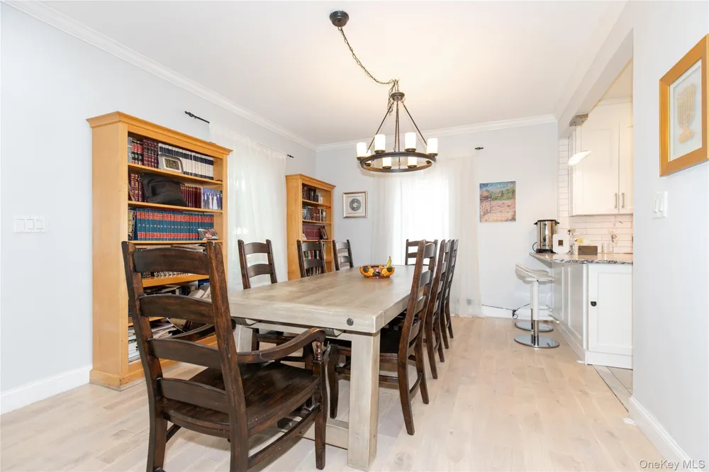 367 Summit Avenue Cedarhurst, NY 11516