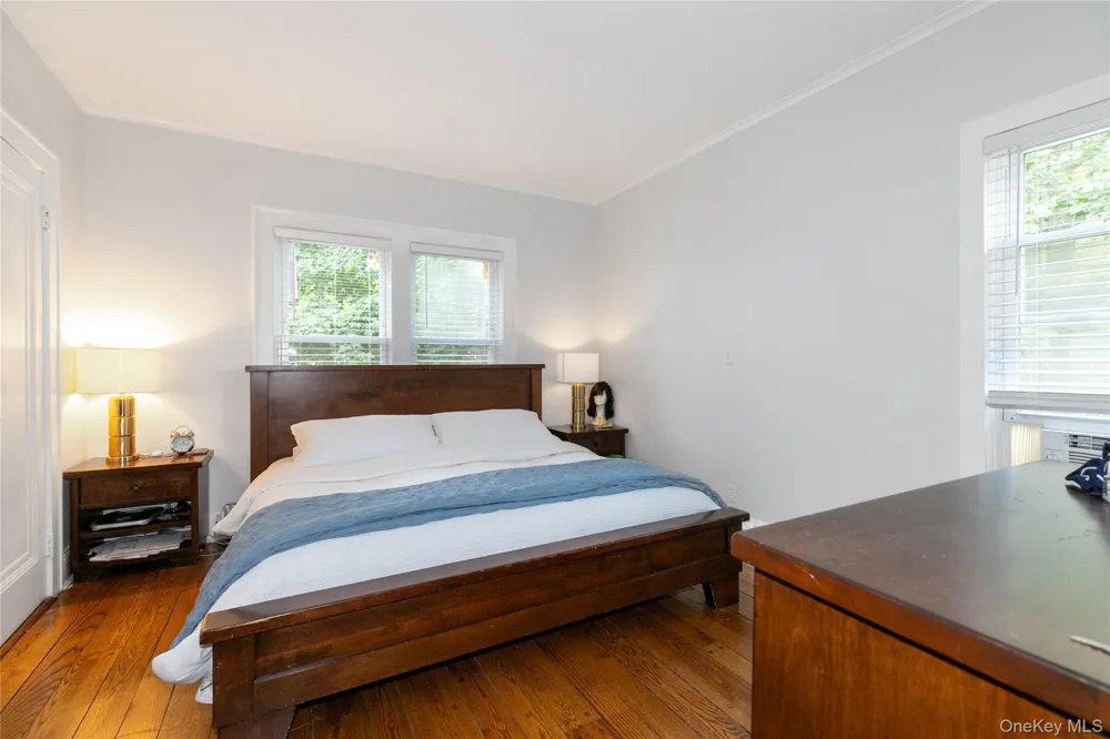 367 Summit Avenue Cedarhurst, NY 11516