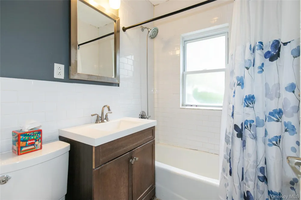 367 Summit Avenue Cedarhurst, NY 11516