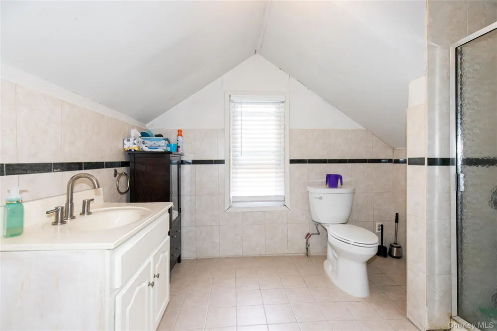 367 Summit Avenue Cedarhurst, NY 11516