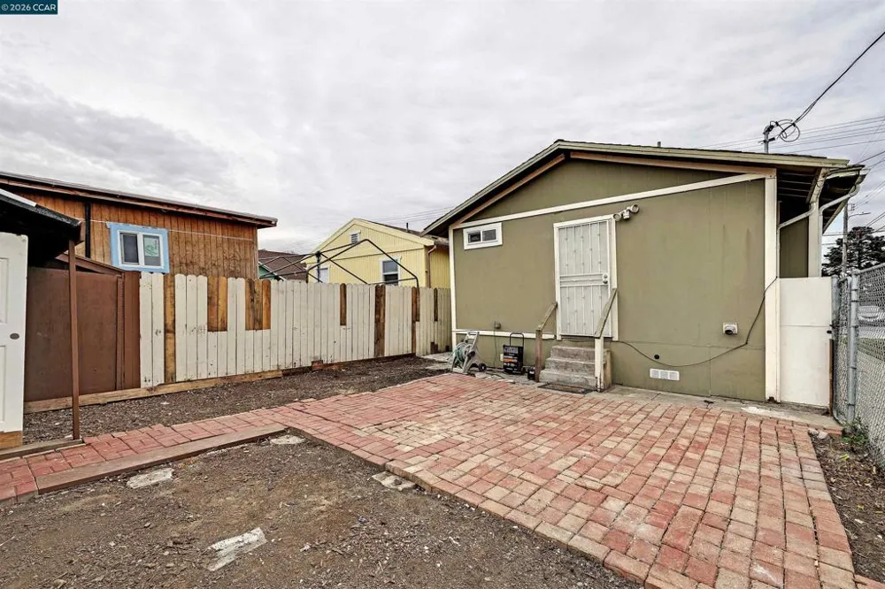 901 Florida Ave Richmond, CA 94804