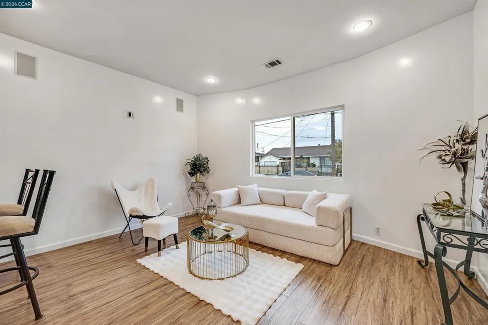 901 Florida Ave Richmond, CA 94804