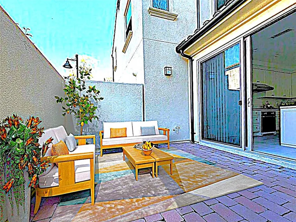 100 DESERT LOTUS Irvine, CA 92618