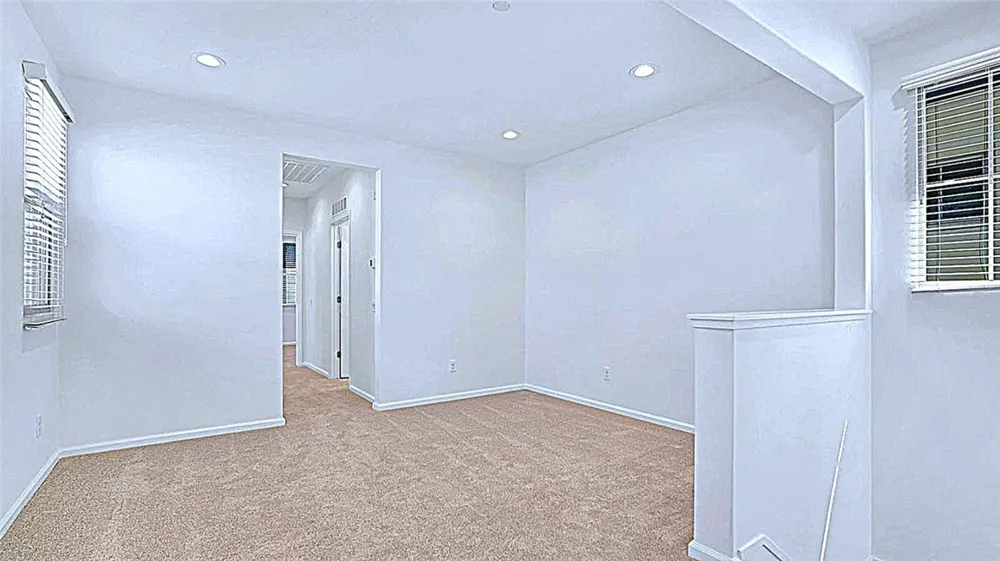 100 DESERT LOTUS Irvine, CA 92618