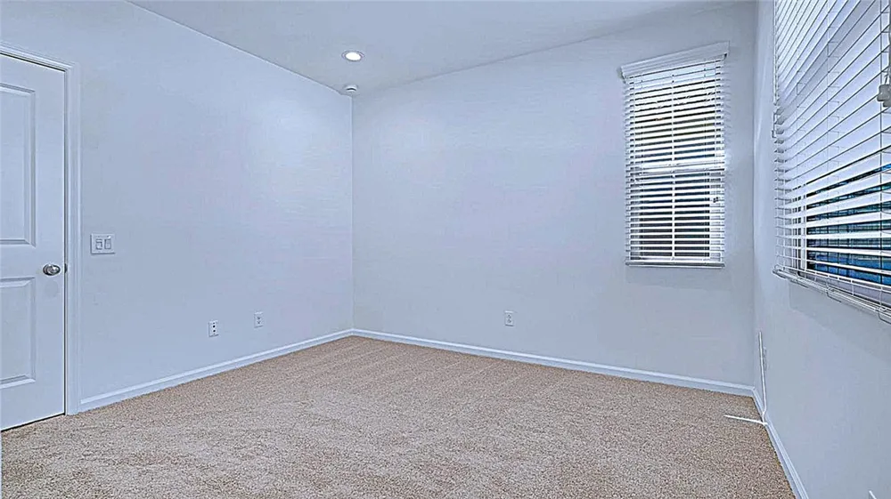 100 DESERT LOTUS Irvine, CA 92618