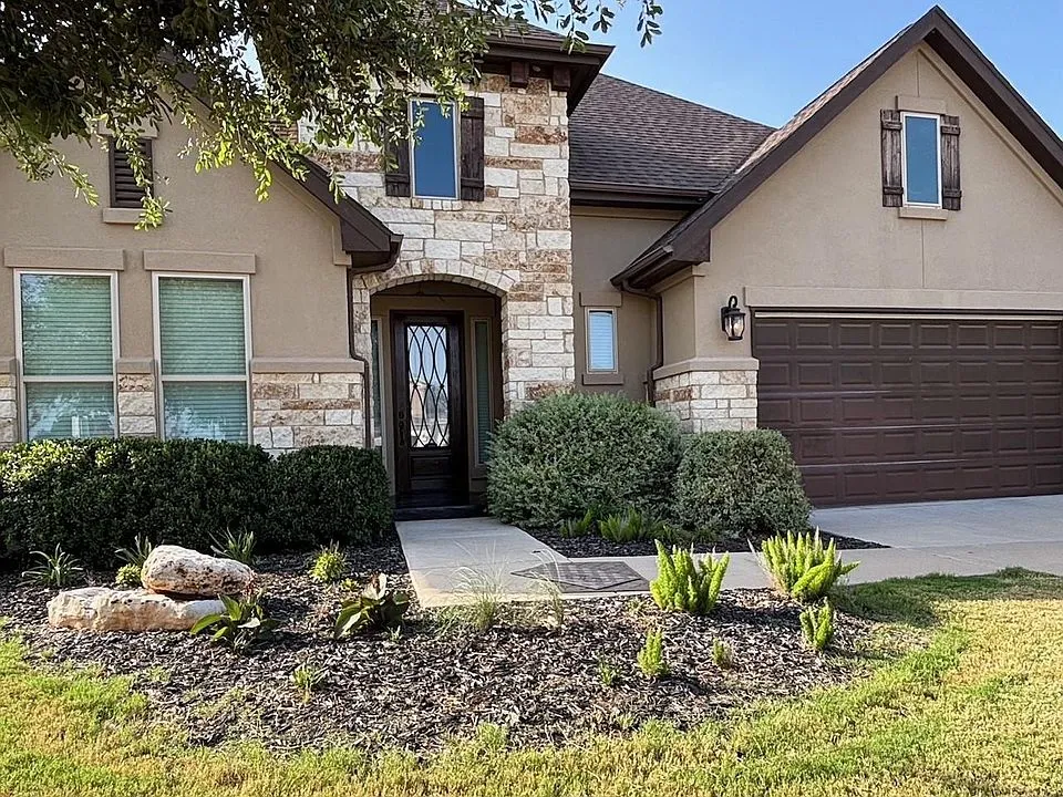 820 Desaix Drive Georgetown, TX 78628