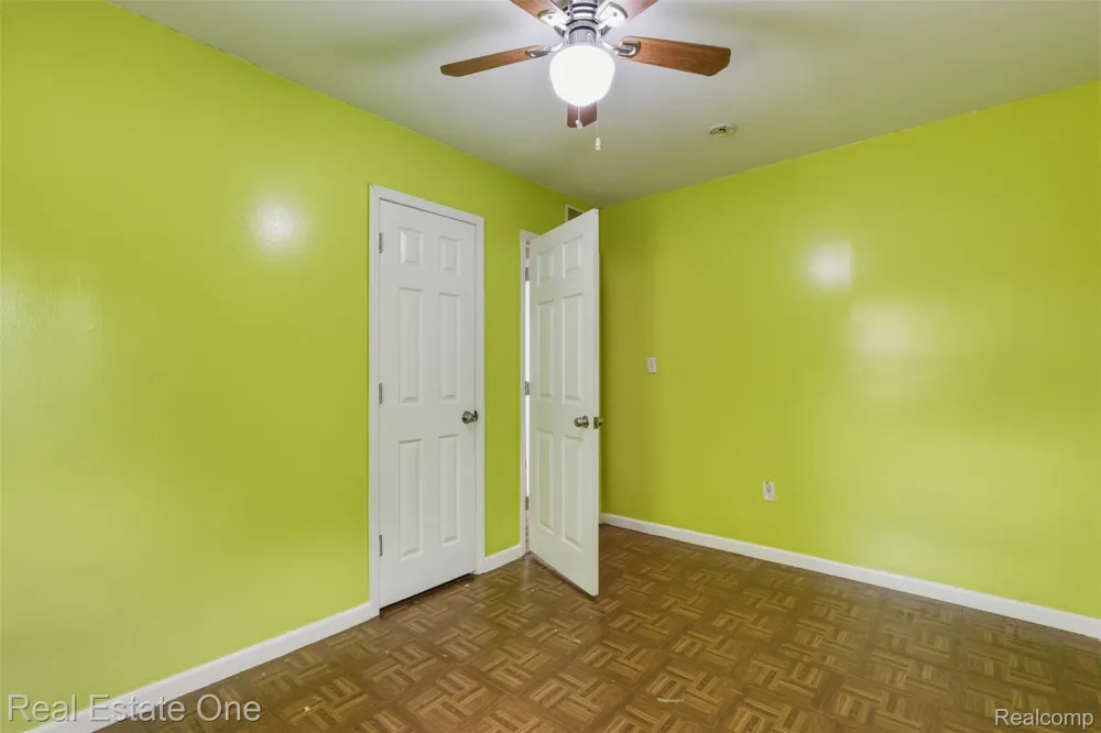 28151 Cherry Street Inkster City, MI 48141