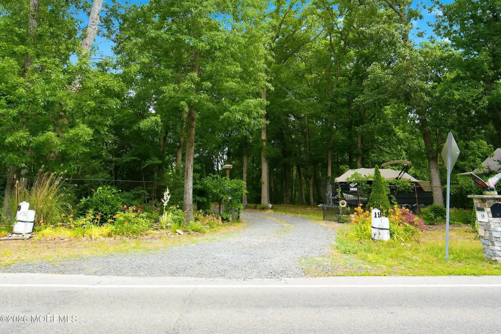 19 Bay Parkway Waretown, NJ 08758