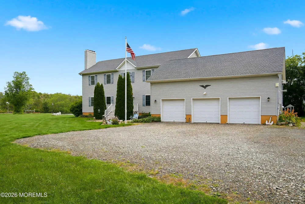 19 Bay Parkway Waretown, NJ 08758