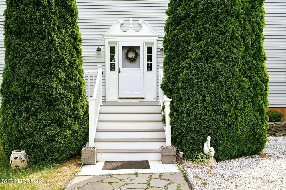 19 Bay Parkway Waretown, NJ 08758
