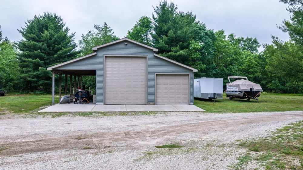 6068 S 142nd Avenue Rothbury, MI 49452