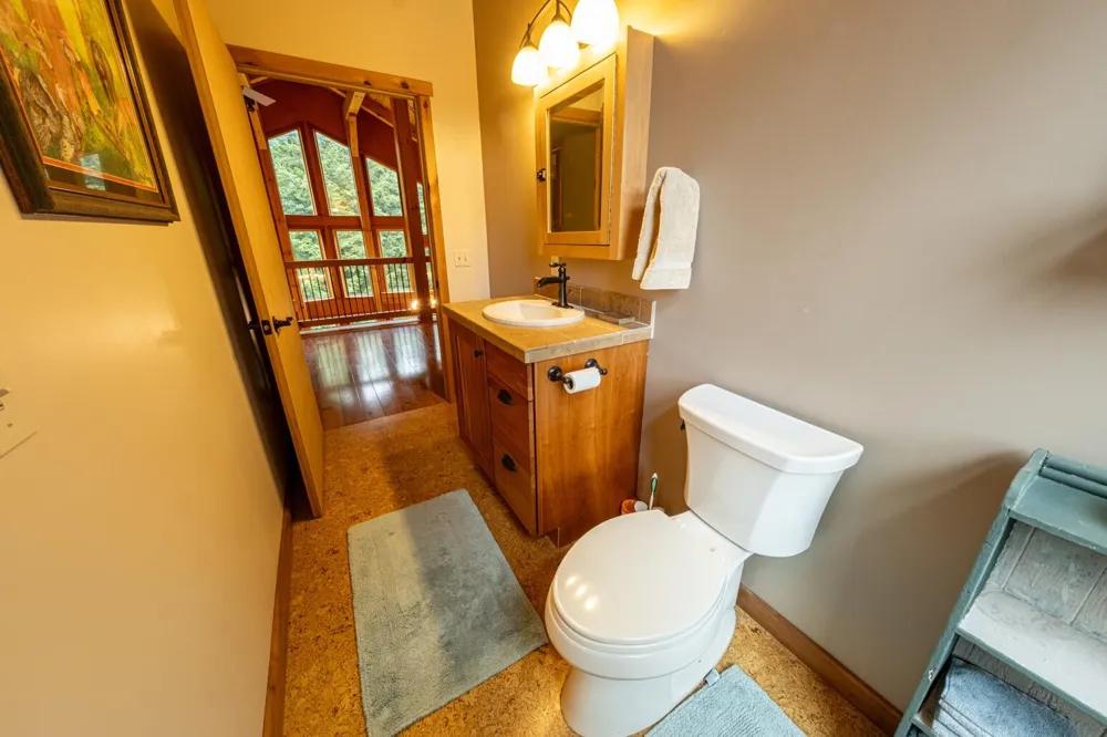 6068 S 142nd Avenue Rothbury, MI 49452