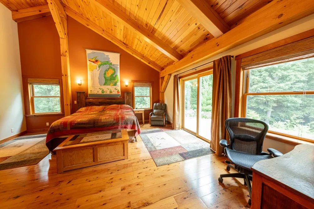 6068 S 142nd Avenue Rothbury, MI 49452