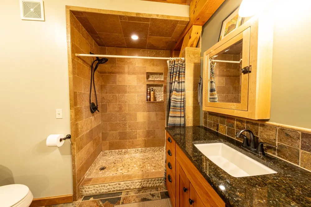 6068 S 142nd Avenue Rothbury, MI 49452