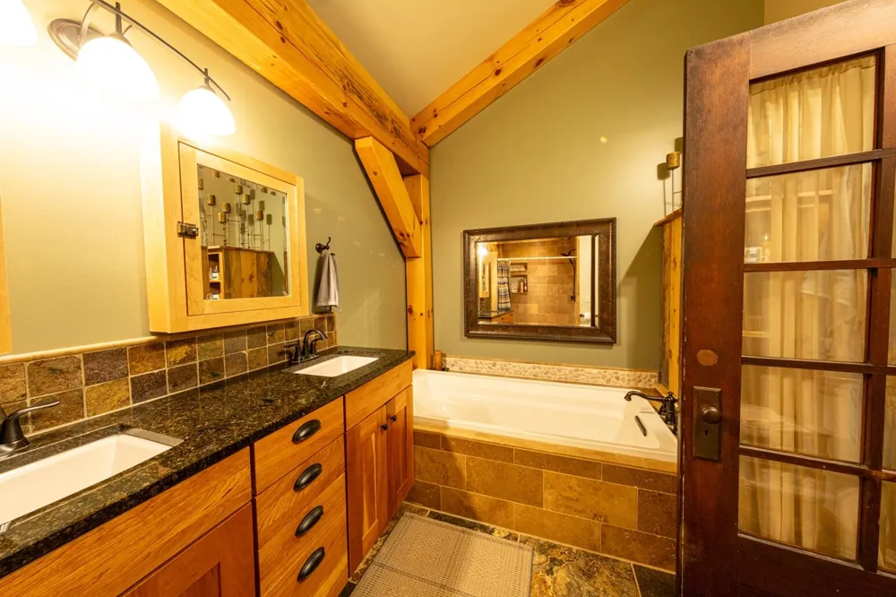 6068 S 142nd Avenue Rothbury, MI 49452