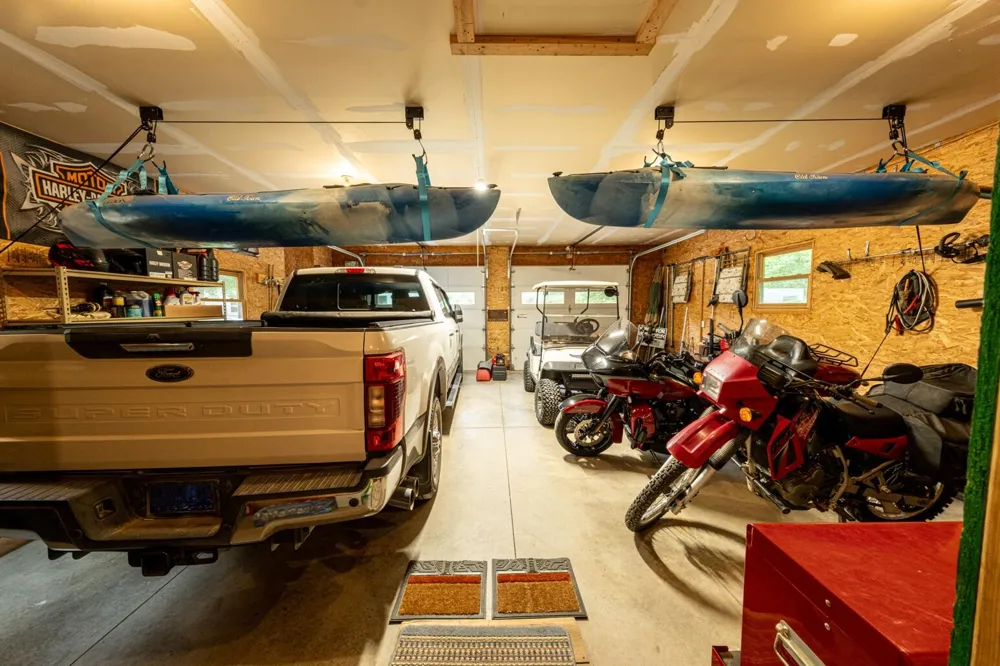 6068 S 142nd Avenue Rothbury, MI 49452