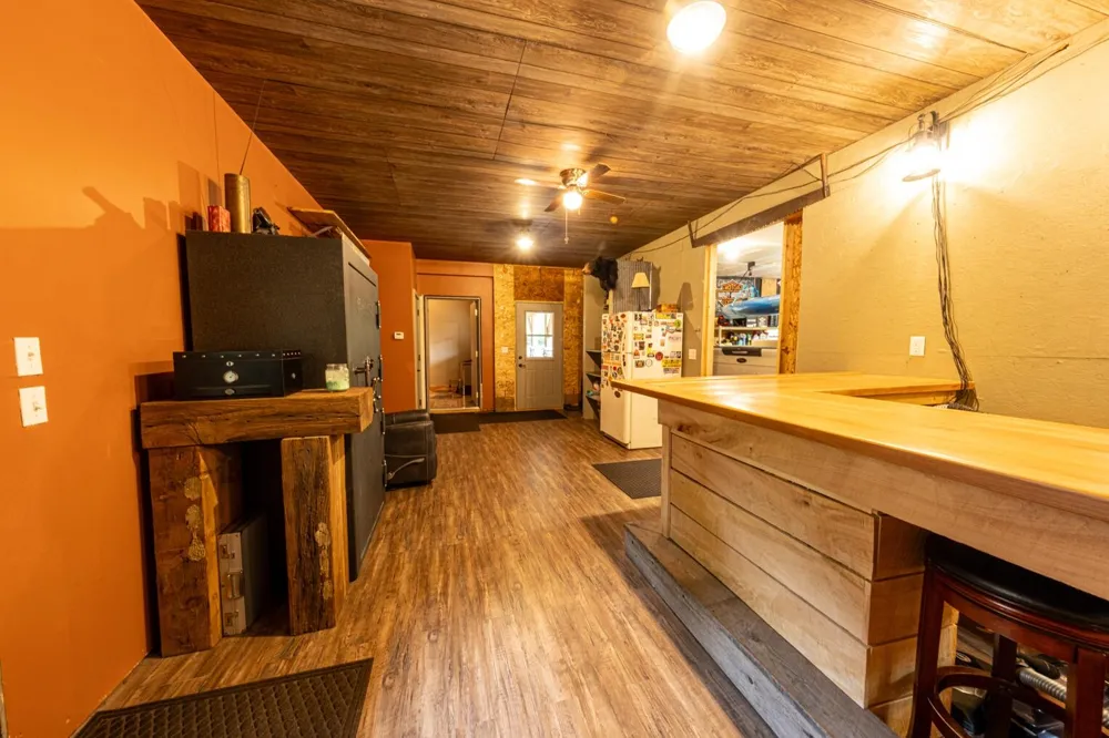 6068 S 142nd Avenue Rothbury, MI 49452