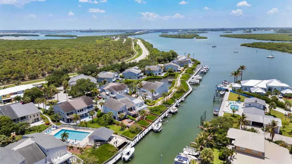 2488 Harbour Cove Drive Fort Pierce, FL 34949