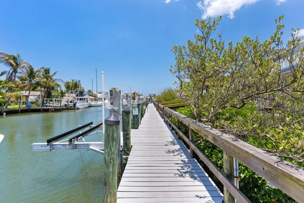 2488 Harbour Cove Drive Fort Pierce, FL 34949