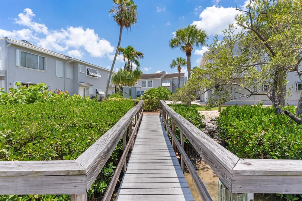2488 Harbour Cove Drive Fort Pierce, FL 34949