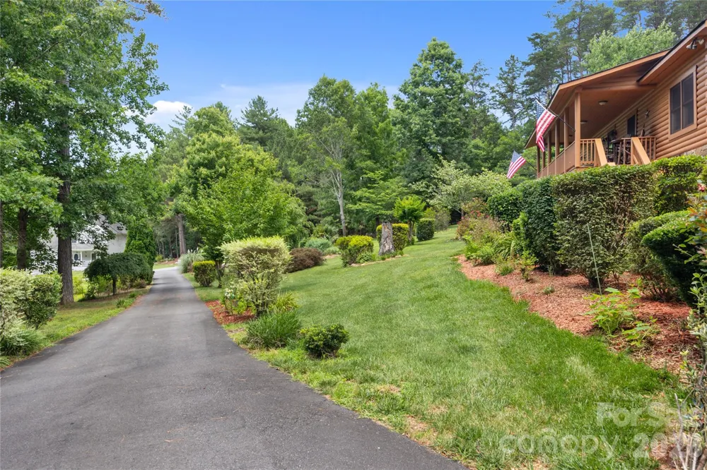 214 Harbor Ridge Drive Connelly Springs, NC 28612