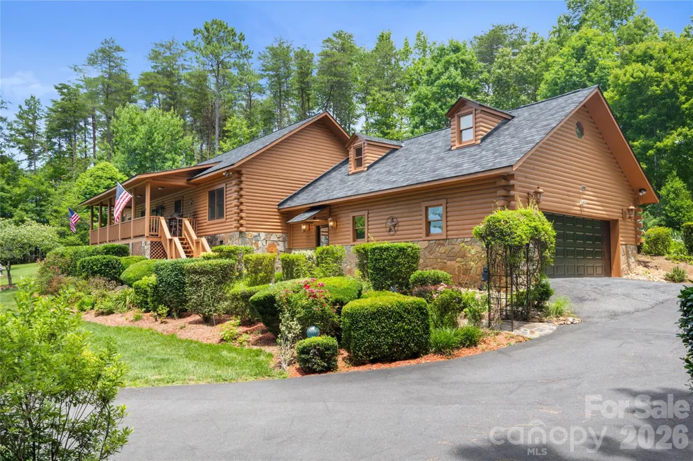 214 Harbor Ridge Drive Connelly Springs, NC 28612