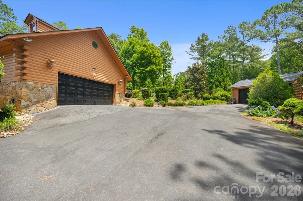 214 Harbor Ridge Drive Connelly Springs, NC 28612