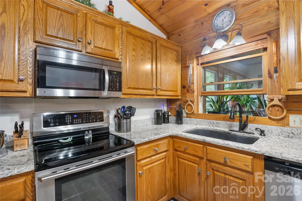 214 Harbor Ridge Drive Connelly Springs, NC 28612