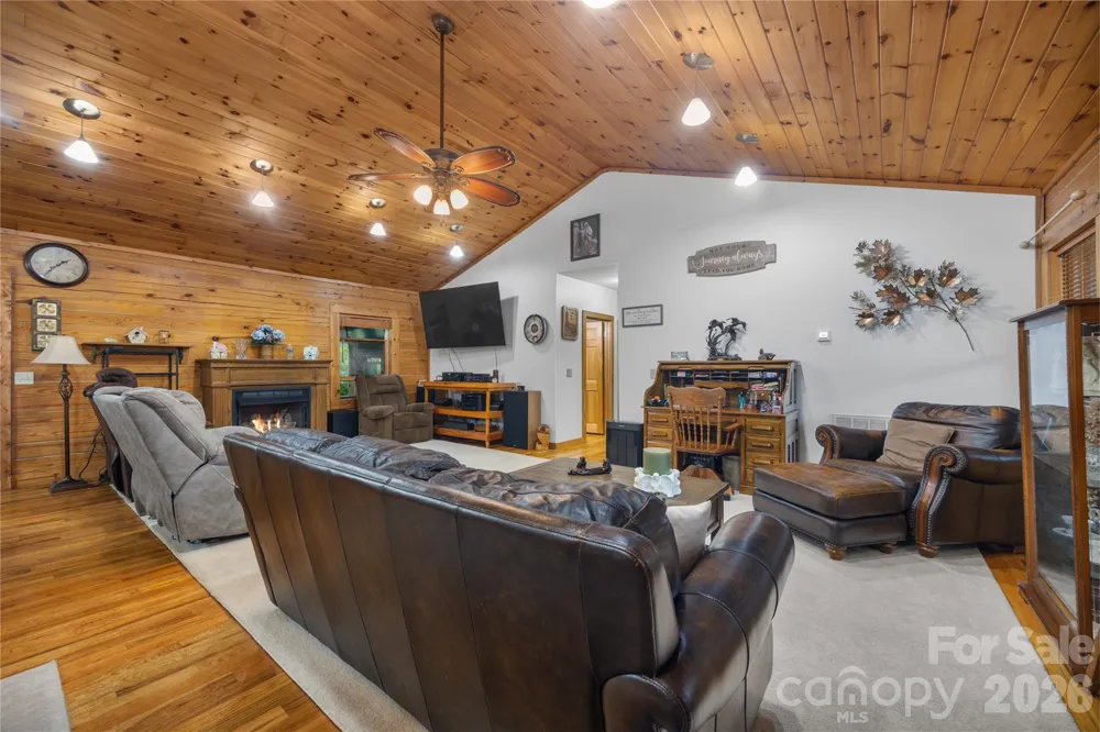 214 Harbor Ridge Drive Connelly Springs, NC 28612