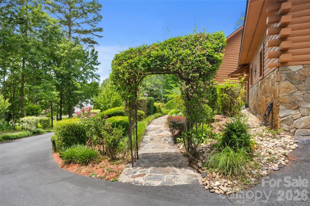 214 Harbor Ridge Drive Connelly Springs, NC 28612