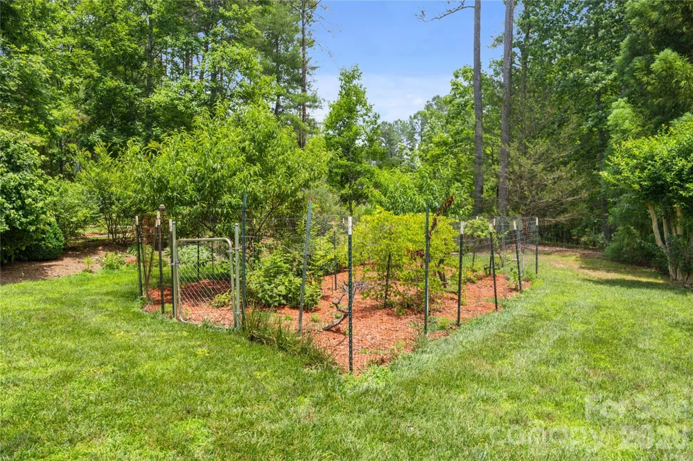 214 Harbor Ridge Drive Connelly Springs, NC 28612